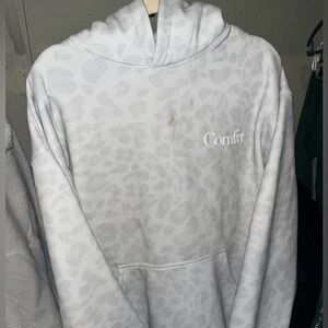 Comfrt White Leopard Print Hoodie